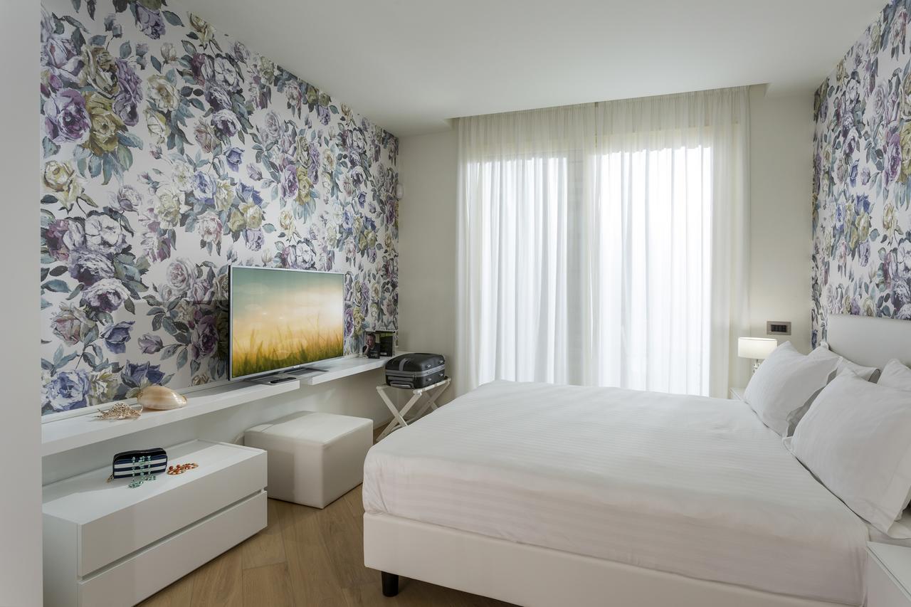 Embassy Aparthotel Rimini Luaran gambar